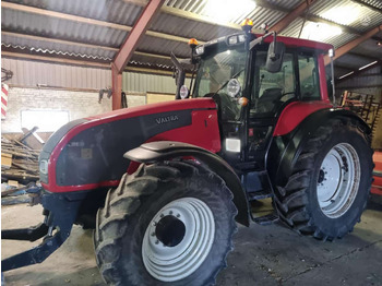Tracteur agricole VALTRA T170
