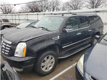  2008 CADILLAC ESCALADE ESV 16504 - Voiture