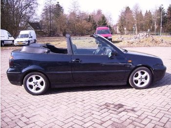 VW Golf Cabrio 1.8 Trendline - Voiture