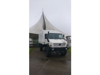MERCEDES-BENZ UNIMOG U4000 - Camion à rideaux coulissants