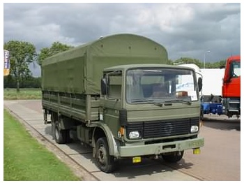 Renault JP 11 4X2 STEEL - Camion plateau