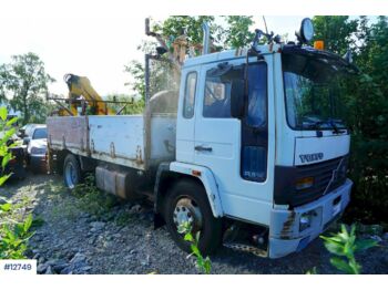 Camion plateau Volvo FL 614