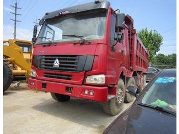 HOWO 336 - Camion
