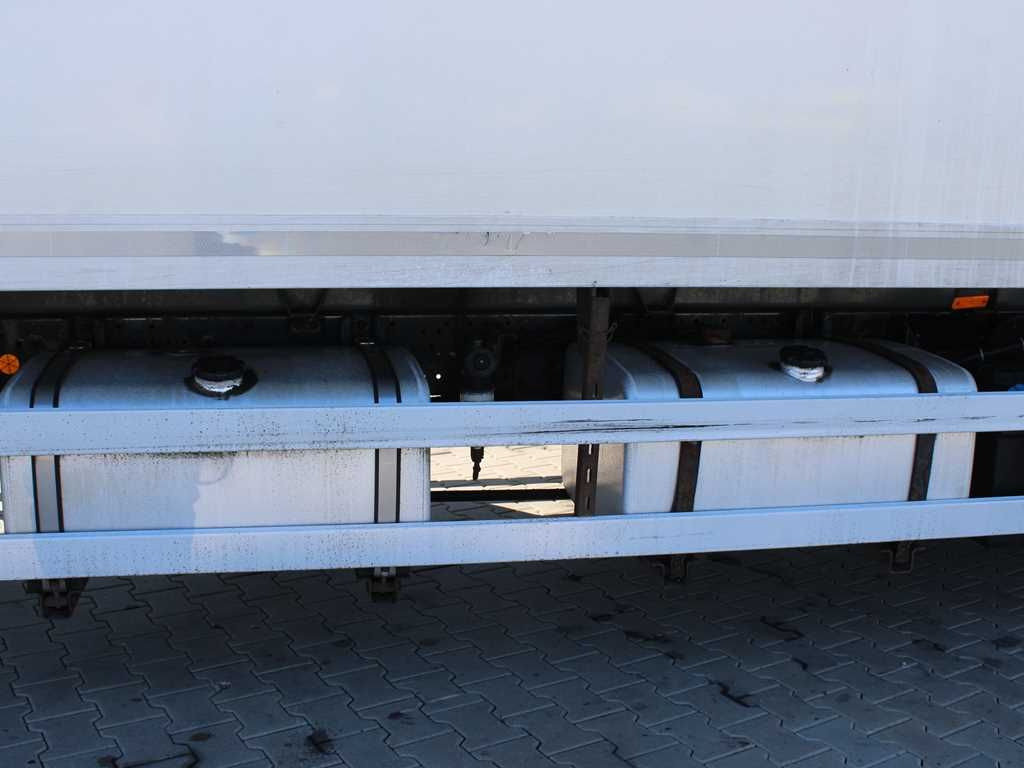 Camion frigorifique Iveco EUROCARGO 120E25, THERMO-KING T-600R: photos 5