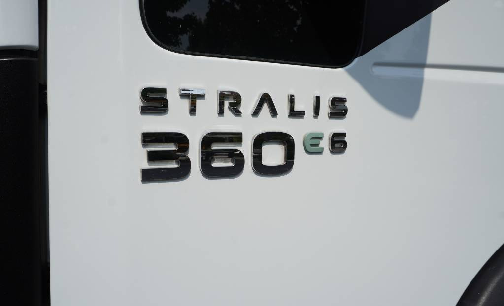 Camion ampliroll Iveco Stralis 360 E6 6×2 / MARREL 20t hooklift: photos 16