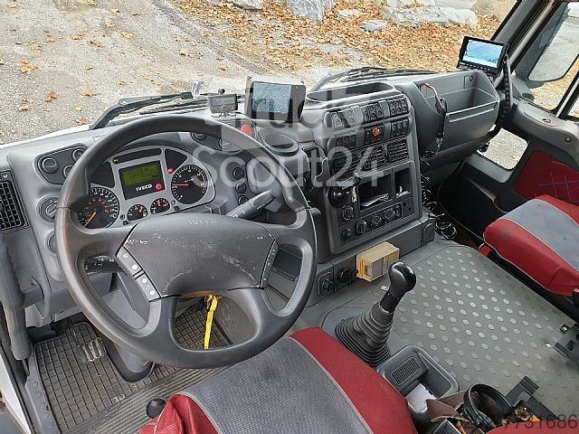 Camion plateau, Camion grue Iveco Trakker Active Day AD380T45W 6x6 Heckkran: photos 4