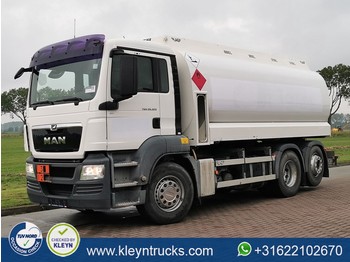 Camion citerne MAN 26.320 TGS fuel tank: photos 1