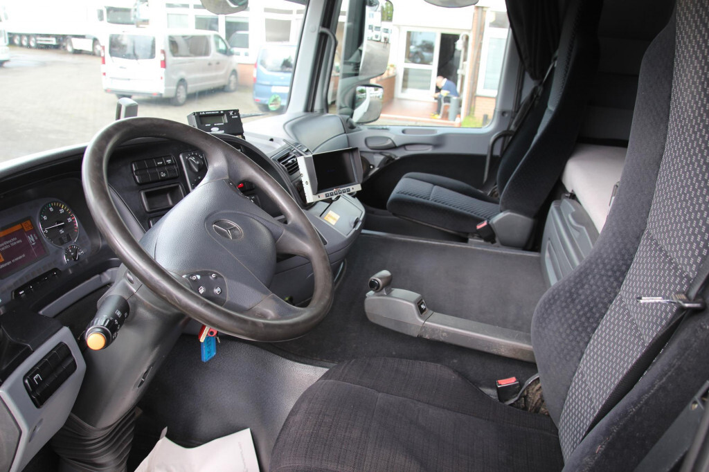 Camion frigorifique Mercedes-Benz Actros 1832 E5  CS 950MT Bi-Temp Tür+LBW Strom: photos 3
