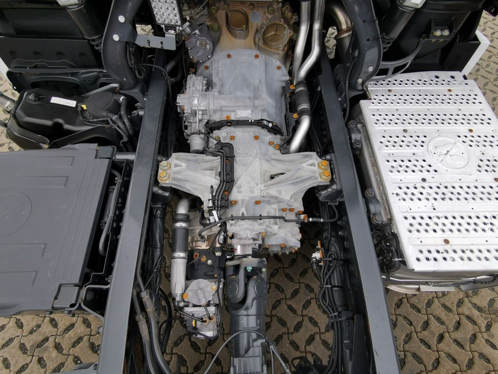 Châssis cabine Mercedes-Benz Actros 2545 / Voith Retarder / Lift-Lenkachse: photos 10
