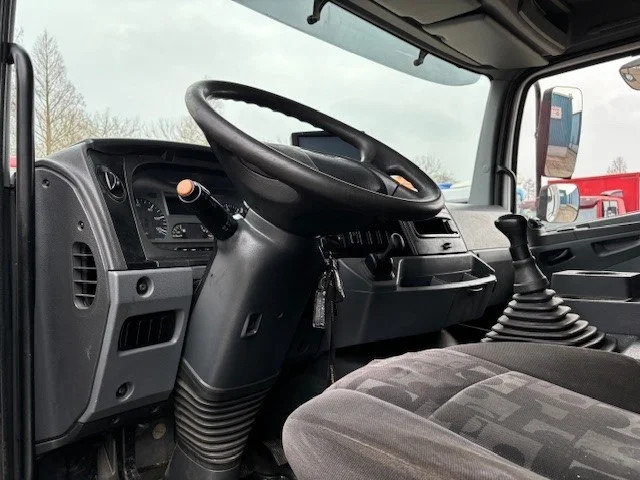 Camion isothermique Mercedes-Benz Axor 1828 4x2 WITH THERMOKING SPECTRUM TS D/E COOLER (378.500 KM ORIGINAL) (EURO 3 / MANUAL GEARBOX / AIRCONDITIONING): photos 10