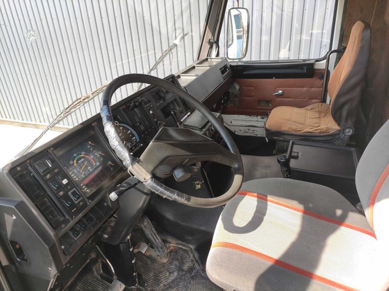 Camion benne Scania 142 6x4 dump truck: photos 17