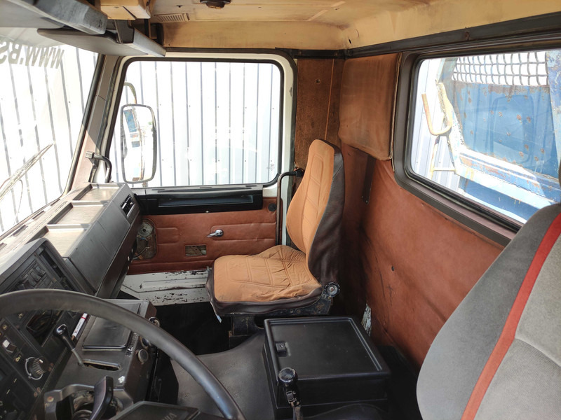 Camion benne Scania 142 6x4 dump truck: photos 18