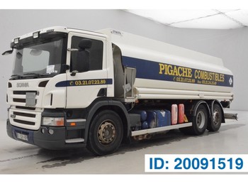 Camion citerne pour transport de carburant Scania P310 - 6x2: photos 1