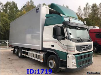 Camion isothermique VOLVO FM 450 6x2 - Isothermal - Steel front - Euro5: photos 1