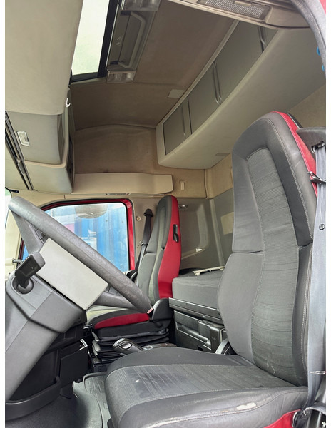 Camion à rideaux coulissants Volvo FH 420 Globetrotter - 6x2: photos 9