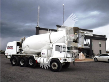 Camion malaxeur TEREX