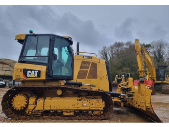 Bulldozer CATERPILLAR D4K