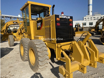 Niveleuse CATERPILLAR 140H