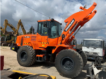 Chargeuse sur pneus DOOSAN