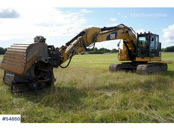 Pelle sur chenille CATERPILLAR 325F LCR with 3D GPS system, Short/compact crawler: photos 1