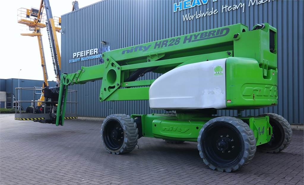 Nacelle articulée Niftylift HR28 HYBRIDE 4x4 Hybrid, 4x4 Drive, 28m Working He: photos 9