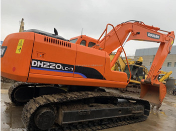 Pelle sur chenille Top Quality Doosan 220 Crawler Excavator For Sale DH Used 22 ton LC-7 With Low Hours original second hand: photos 3