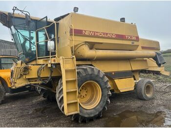 New Holland TX36 - moissonneuse-batteuse
