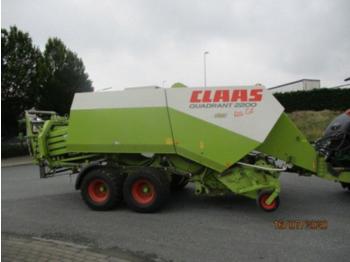 Presse à balles cubiques CLAAS quadrant 2200 rc