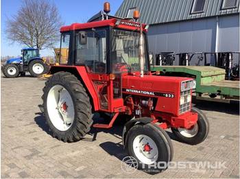 International Harvester 633 - Tracteur agricole