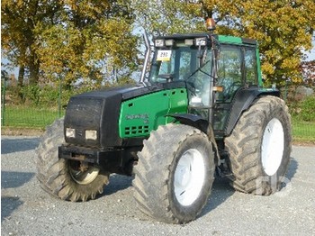 Valtra 8450 DELTA - Tracteur agricole