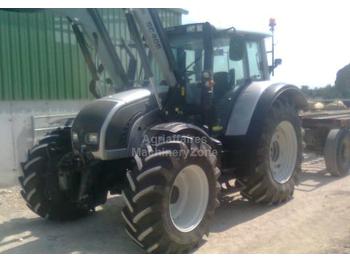 Valtra N122 D - Tracteur agricole