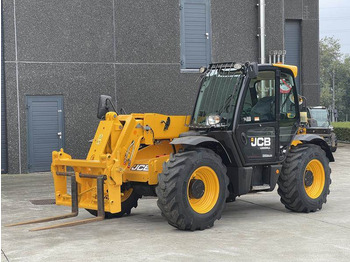 Chariot télescopique JCB