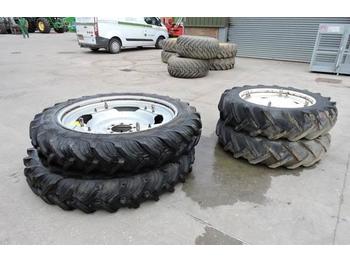 Pneu pour Machine agricole 300/95 x 46 and 12.4 x 32 Rowcrop wheels: photos 1