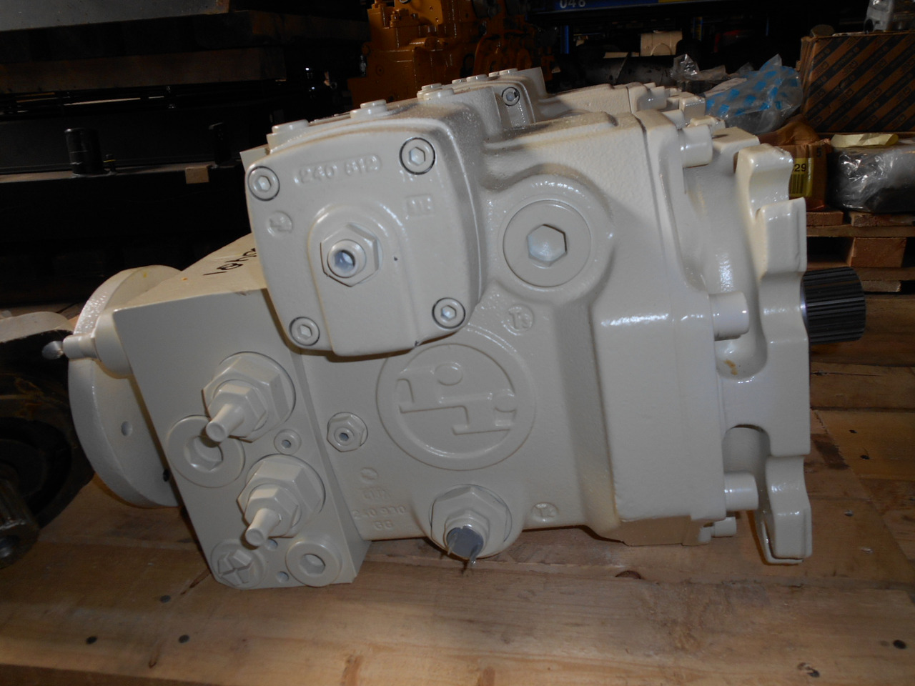 Pompe hydraulique pour Engins de chantier Caterpillar 1542520 -: photos 4