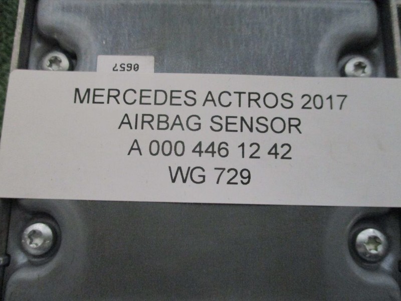 Bloc de gestion pour Camion Mercedes-Benz ACTROS A 000 446 12 42 AIRBAG REGELEENHEID: photos 2