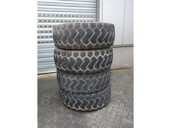 Pneus et jantes pour Engins de chantier Michelin 17.5-R25 - Tyre/Reifen/Band: photos 1