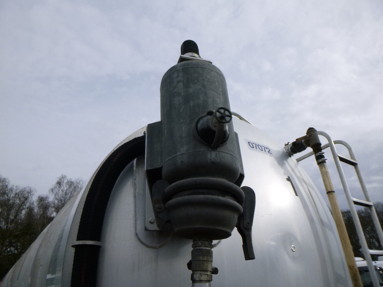 Semi-remorque citerne Crossland Vacuum tank alu 33 m3 / 1 comp + pump: photos 7
