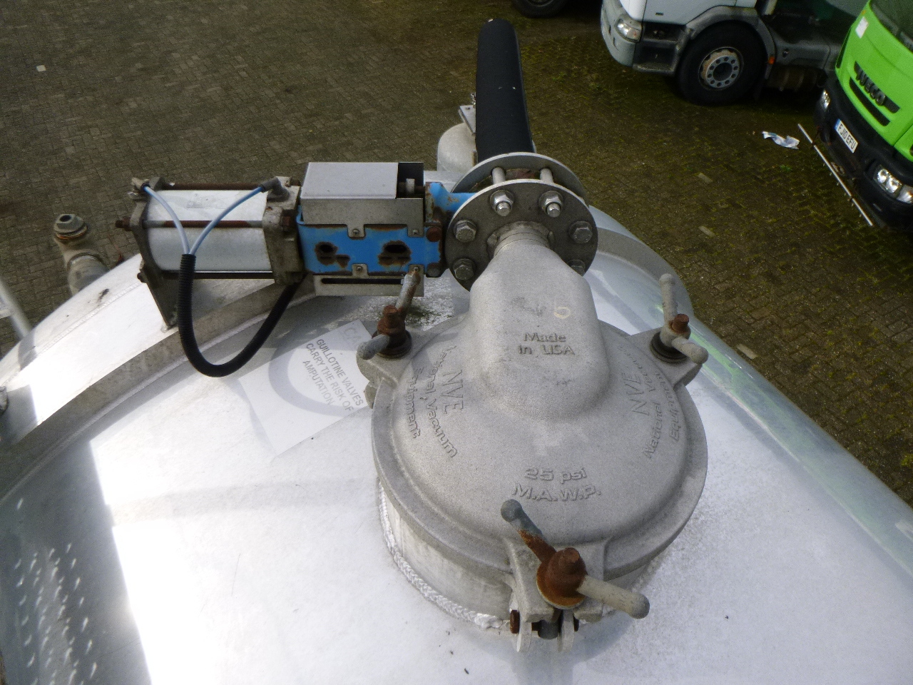 Semi-remorque citerne Crossland Vacuum tank alu 33 m3 / 1 comp + pump: photos 9