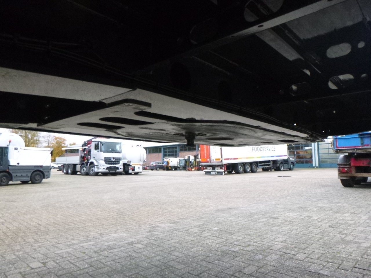 Semi-remorque surbaissé neuf Langendorf 3-axle semi-lowbed trailer 48T ext. 13.5 m + ramps: photos 25