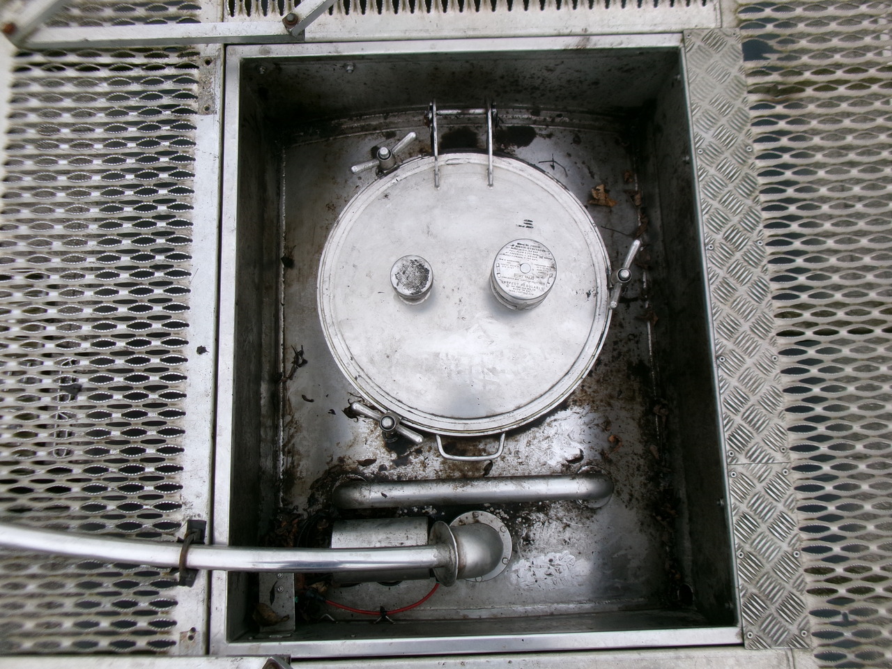 Semi-remorque citerne pour transport de produits chimiques Magyar Chemical tank inox 37.4 m3 / 1 comp / ADR 30/11/2023: photos 7