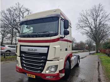 Tracteur routier DAF XF 460