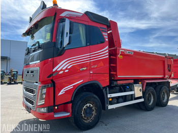 Camion benne VOLVO FH16
