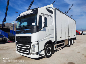 Camion fourgon VOLVO FH13 500