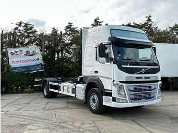 Camion porte-conteneur/ Caisse mobile VOLVO FM 450