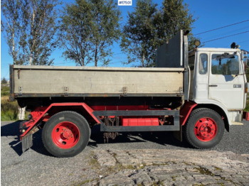 Camion plateau VOLVO
