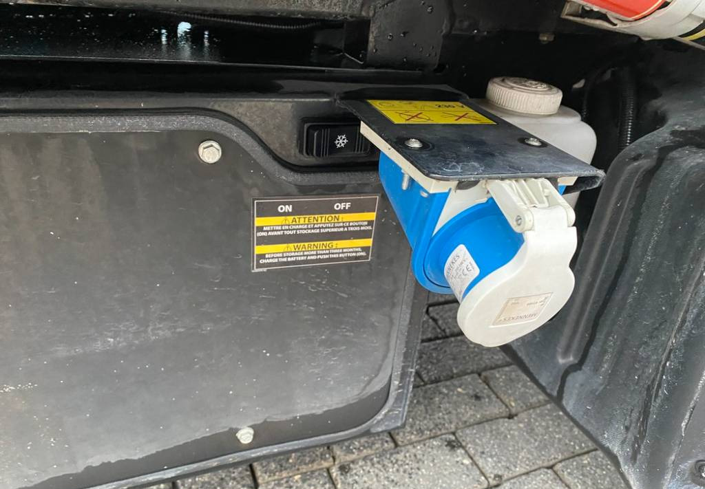 Utilitaire électrique compact Goupil G5 Electric UTV Closed Box Van Utility Vehicle: photos 15