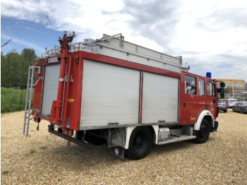 Camion de pompier MERCEDES-BENZ 1220: photos 1