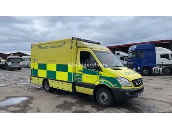 Ambulance MERCEDES-BENZ SPRINTER 519 CDI: photos 1