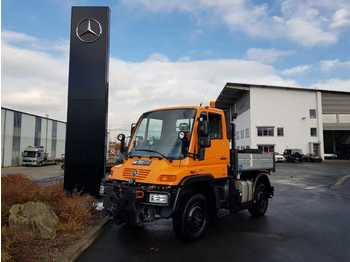 Véhicule de voirie/ Spécial Mercedes-Benz UNIMOG U300 4x4 Hydraulik Standheizung Klima: photos 1