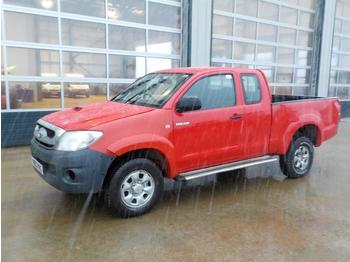 Pick-up 2010 Toyota Hilux: photos 1